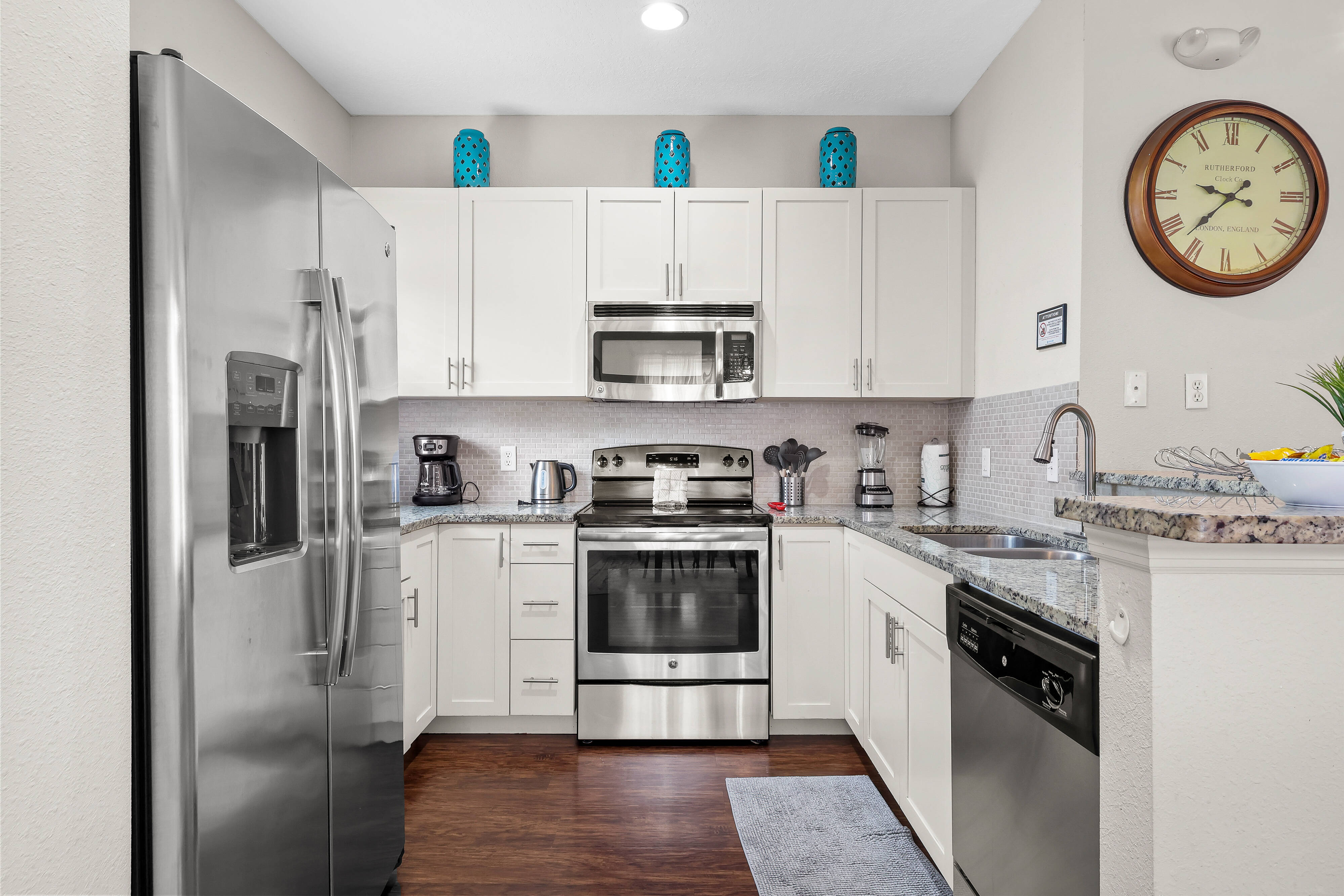 4BR townhouse with 2 kings in florida