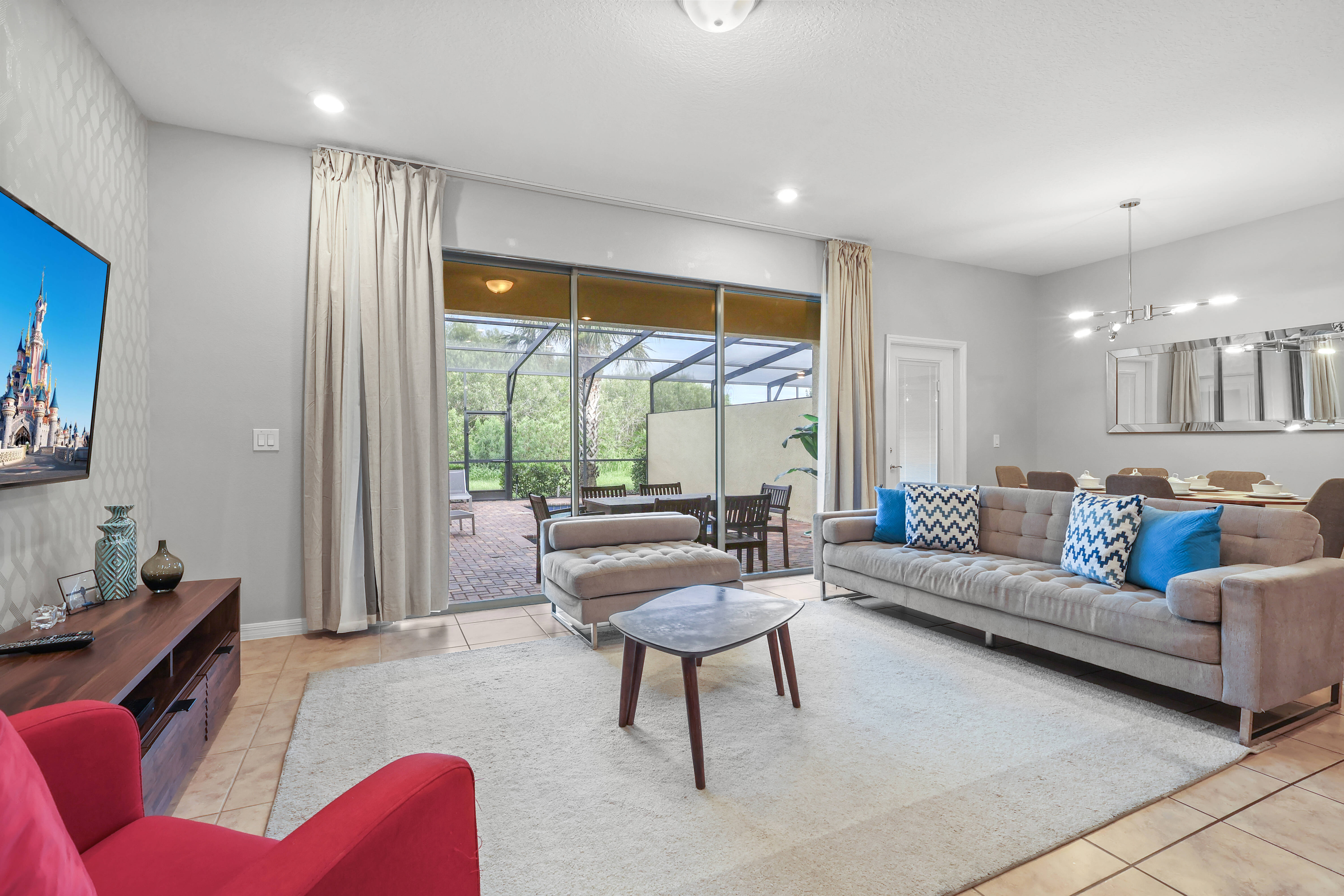 5BR townhouse with pool in davenport