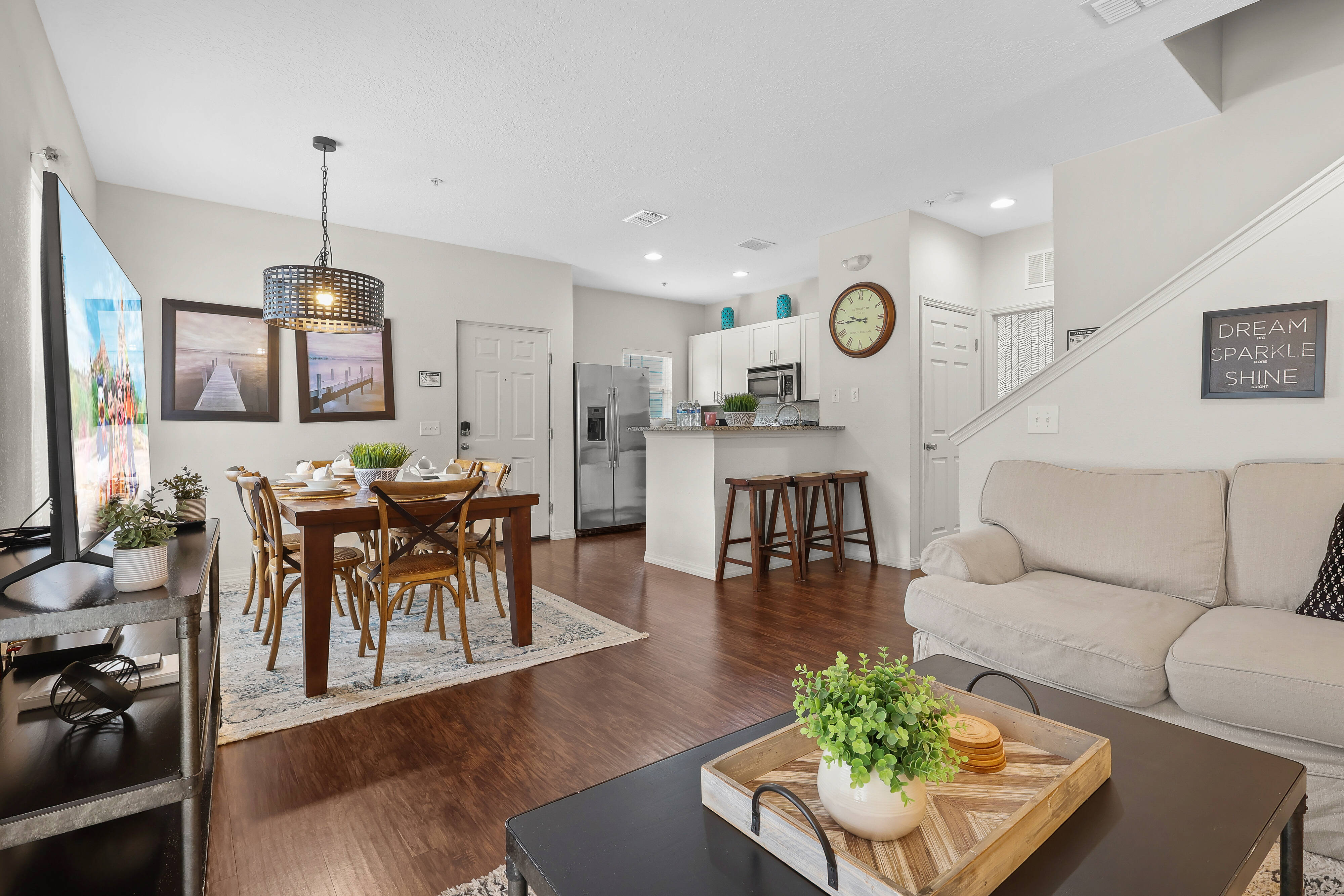 4BR townhouse with 2 kings in florida