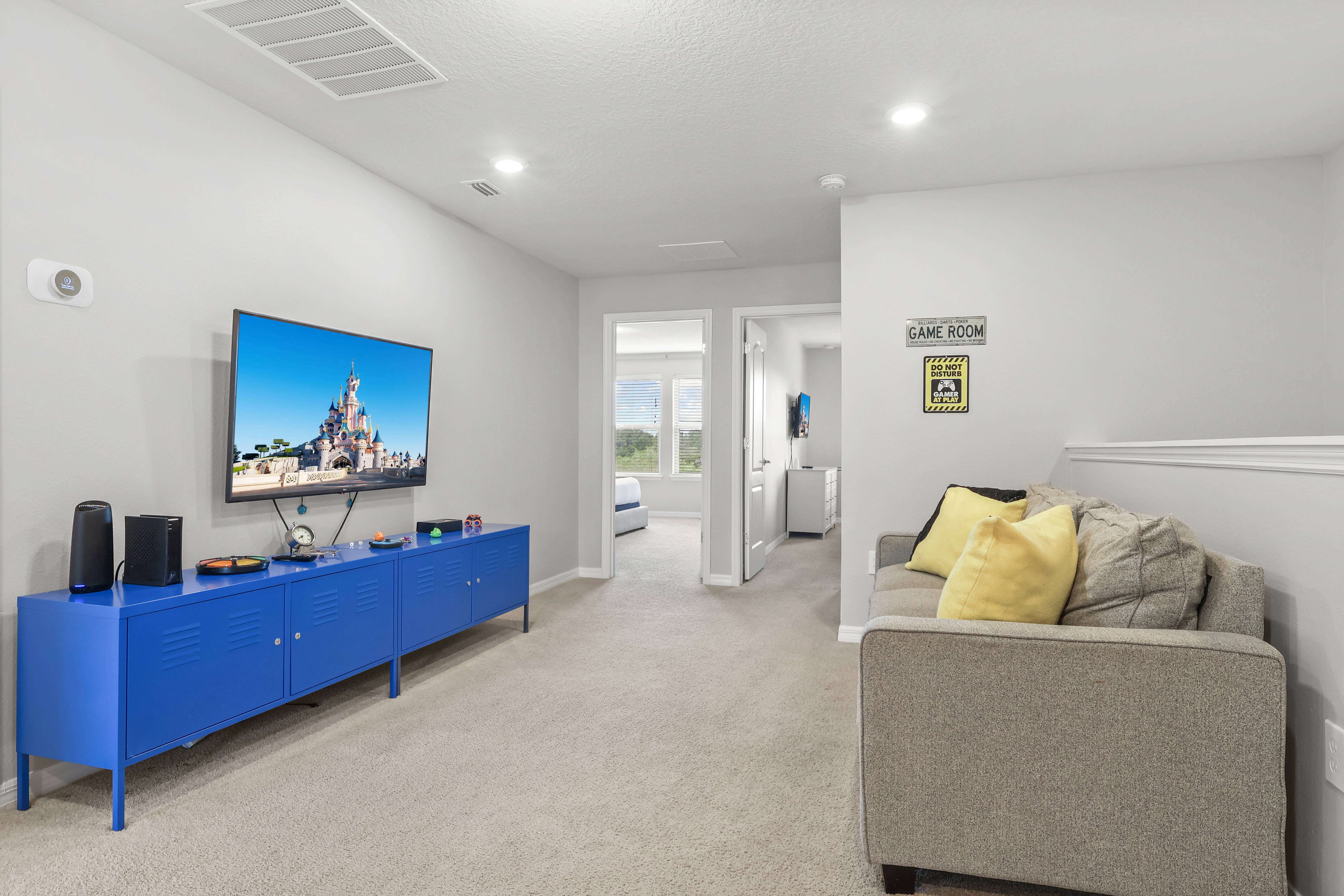5BR townhouse with pool in davenport