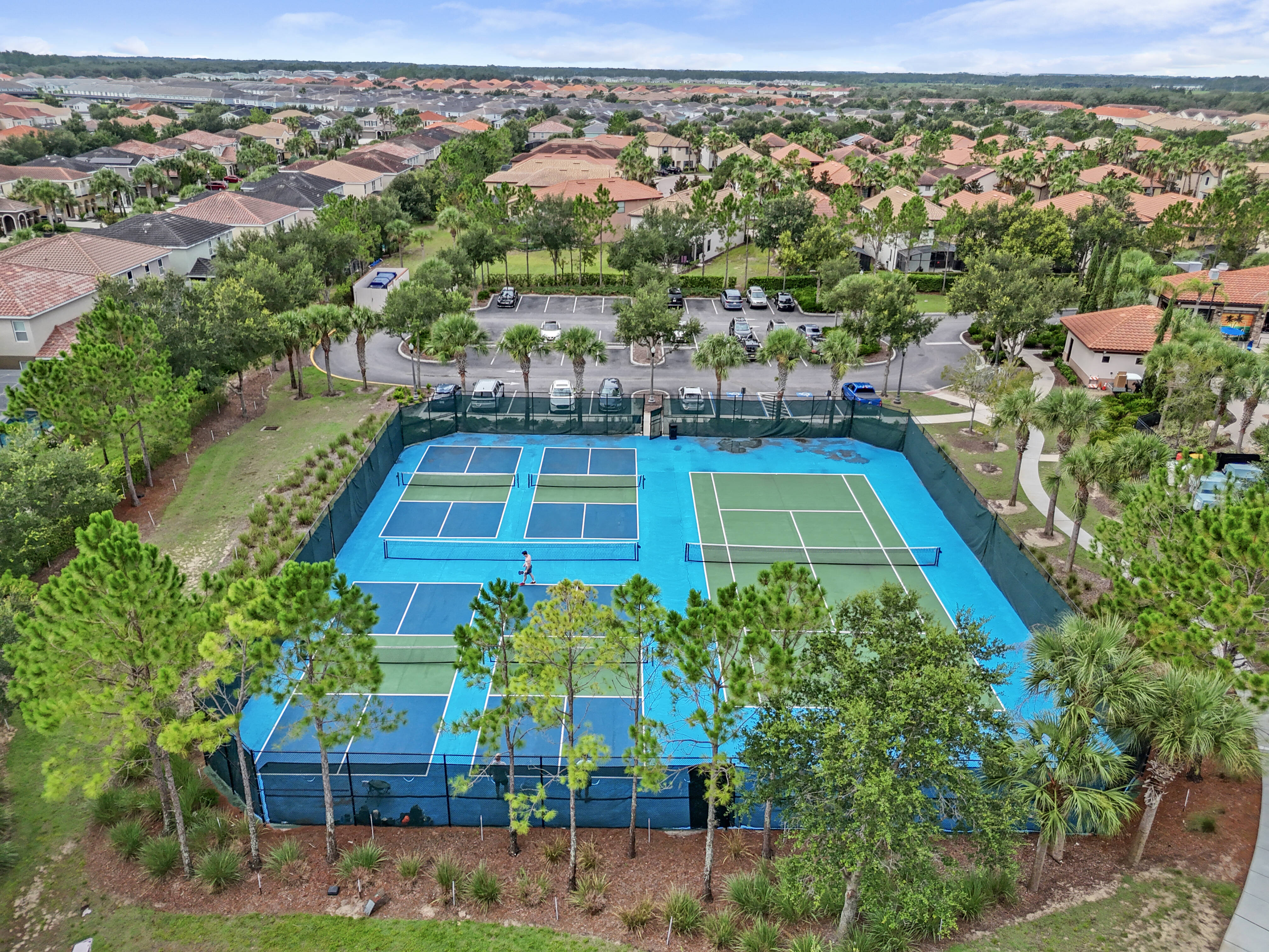 5BR townhouse with pool in davenport