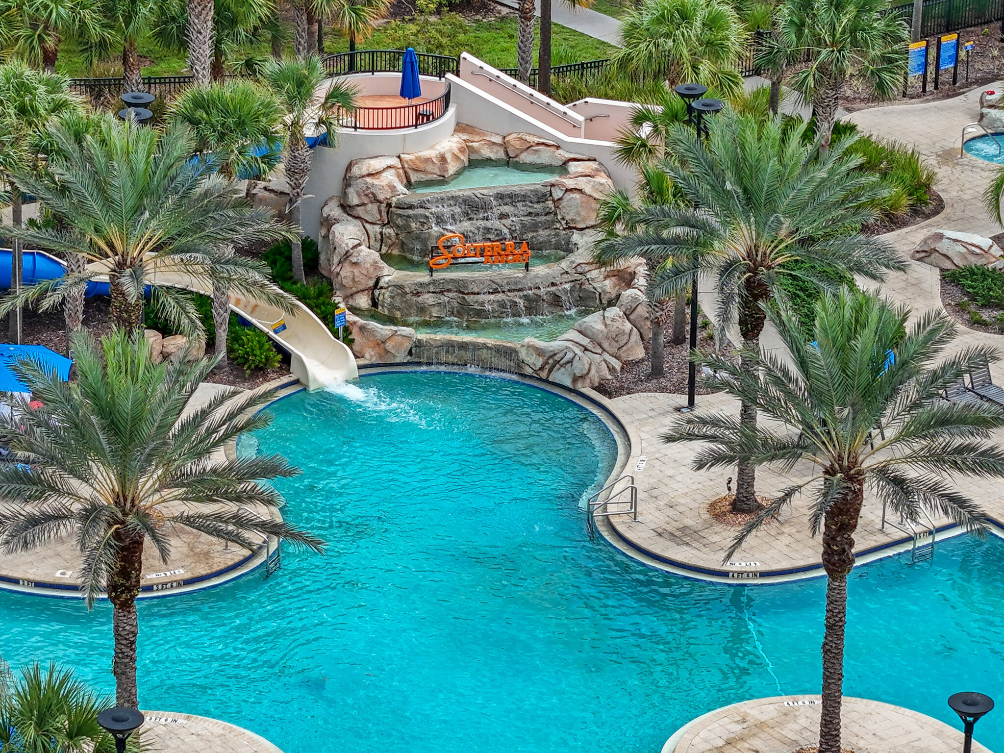 5BR townhouse with pool in davenport