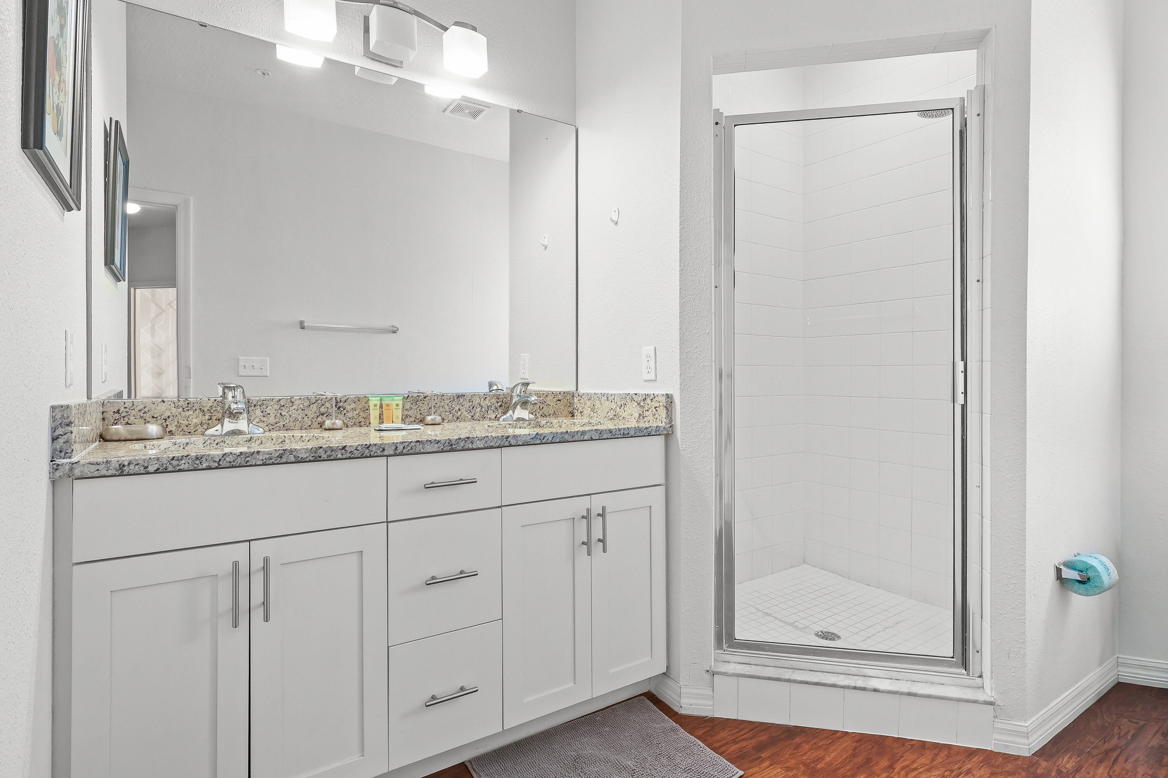 4BR townhouse with 2 kings in florida