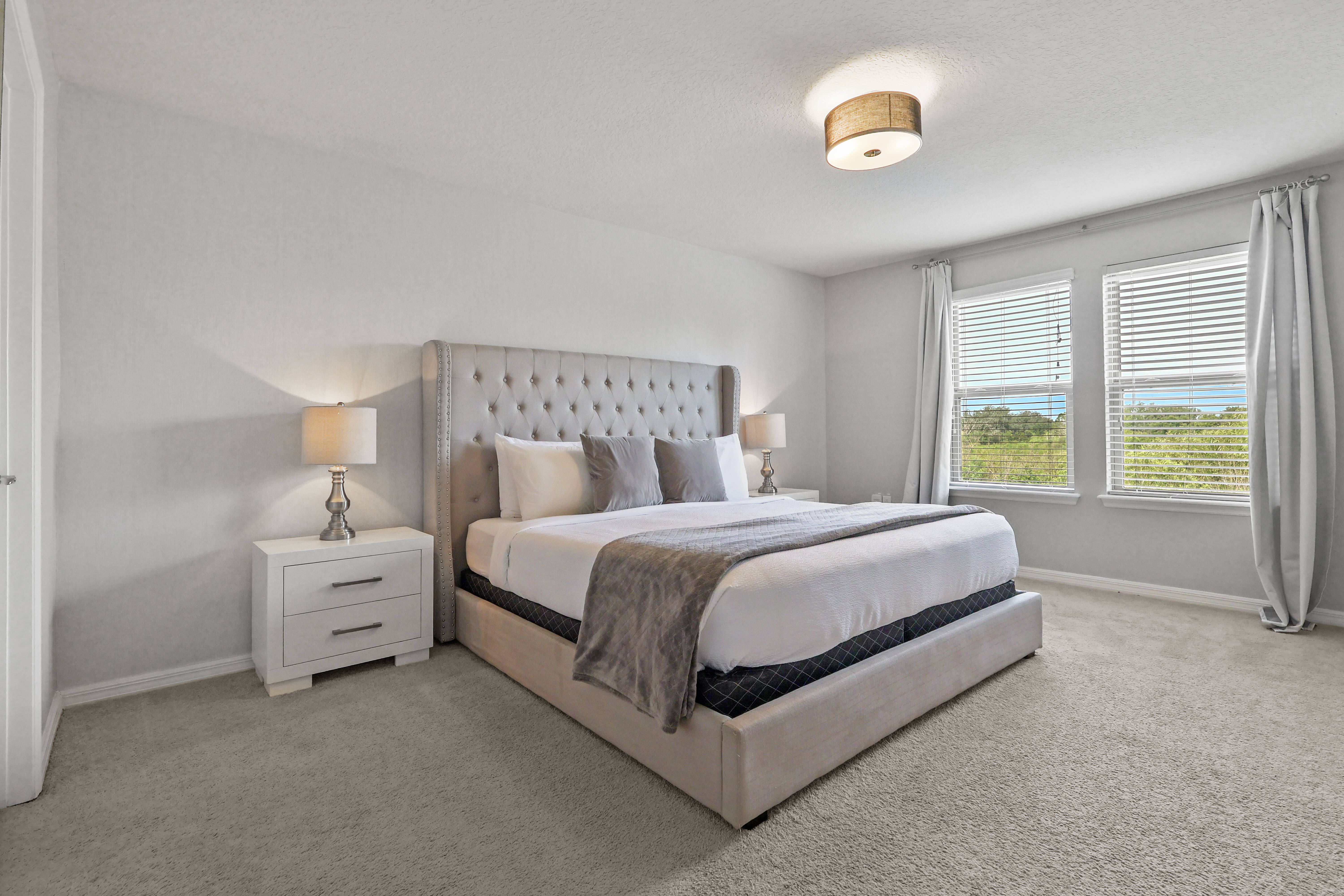 5BR townhouse with pool in davenport