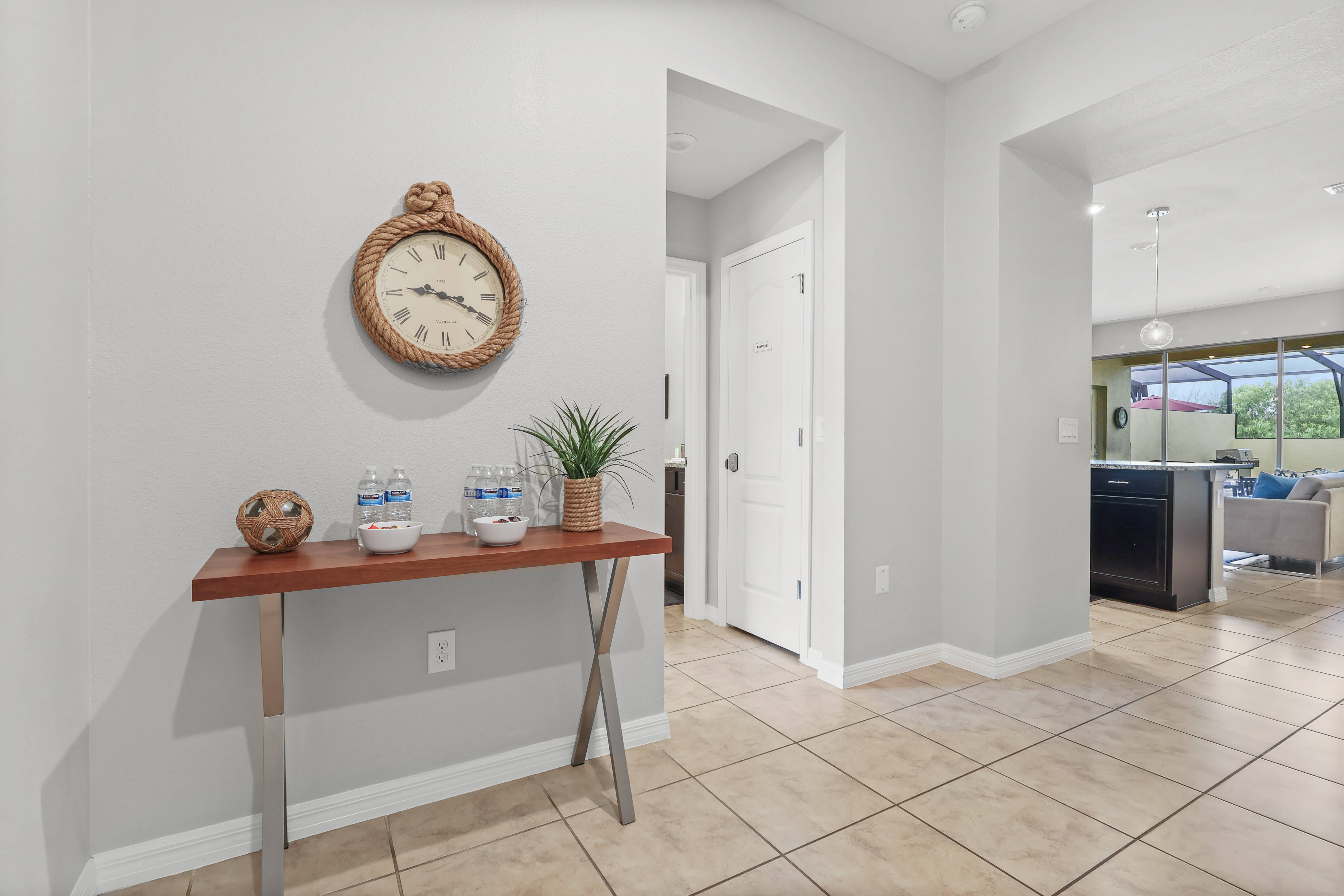 5BR townhouse with pool in davenport