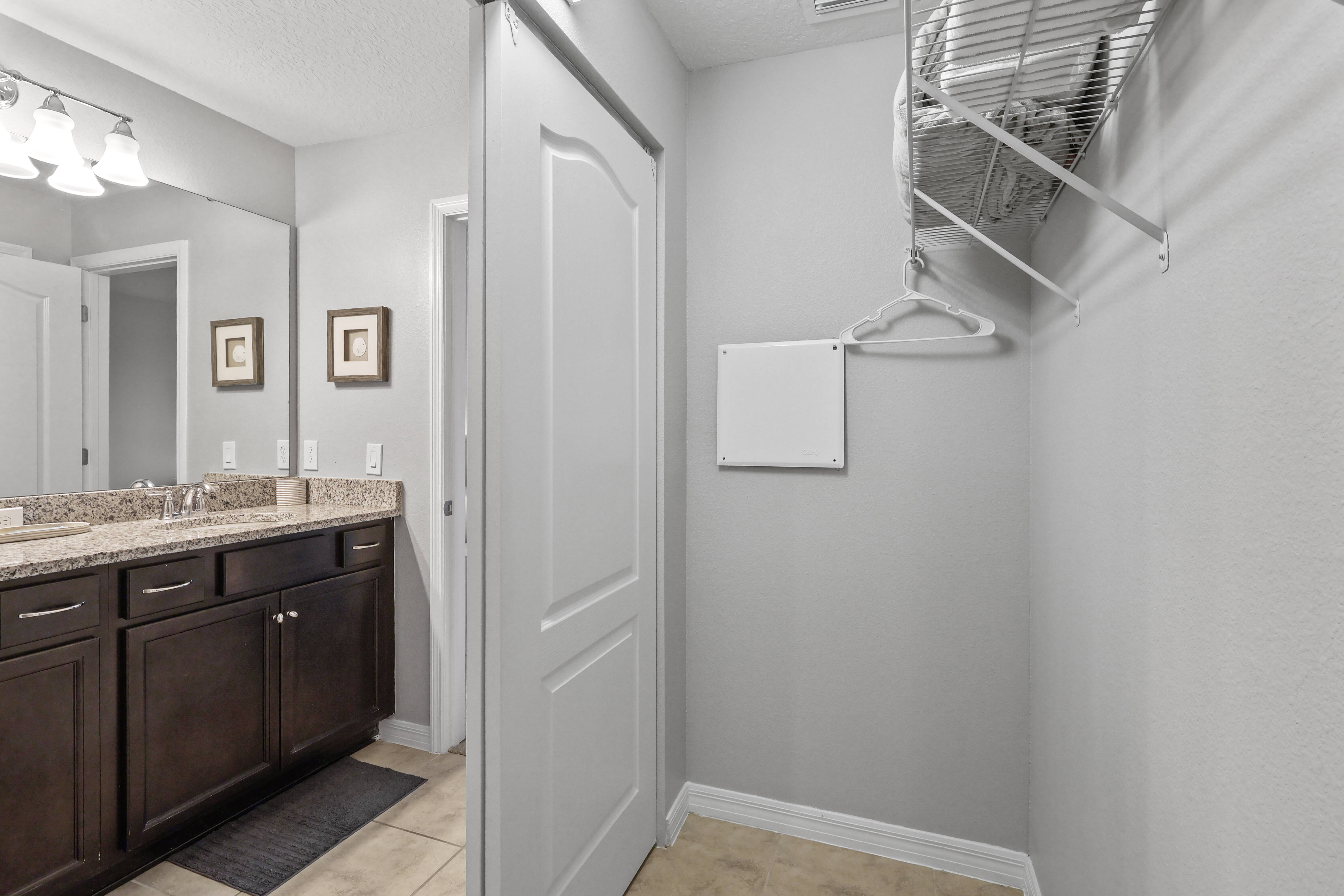 5BR townhouse with pool in davenport