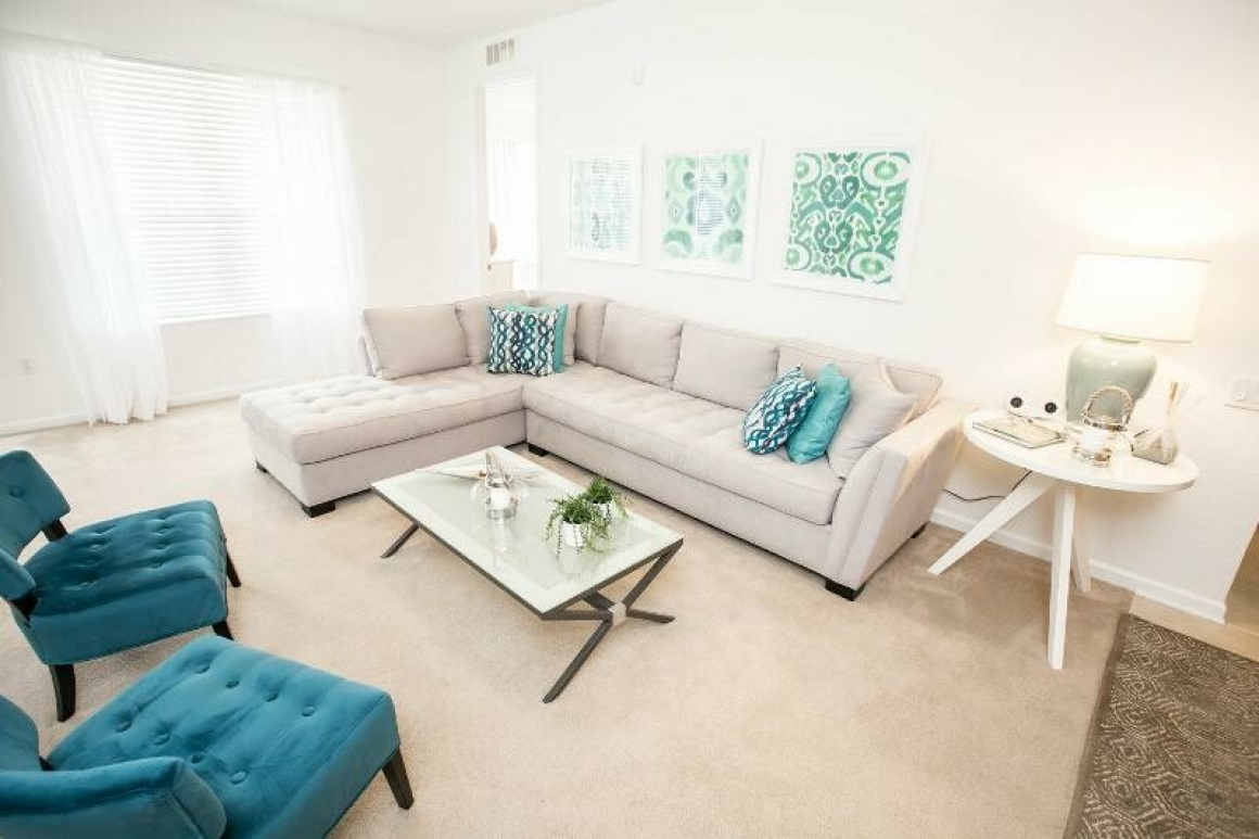 4816 Cayview Ave. #204 Vista Cay