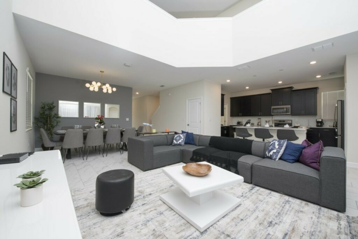 2742 Bookmark Dr. Storey Lake