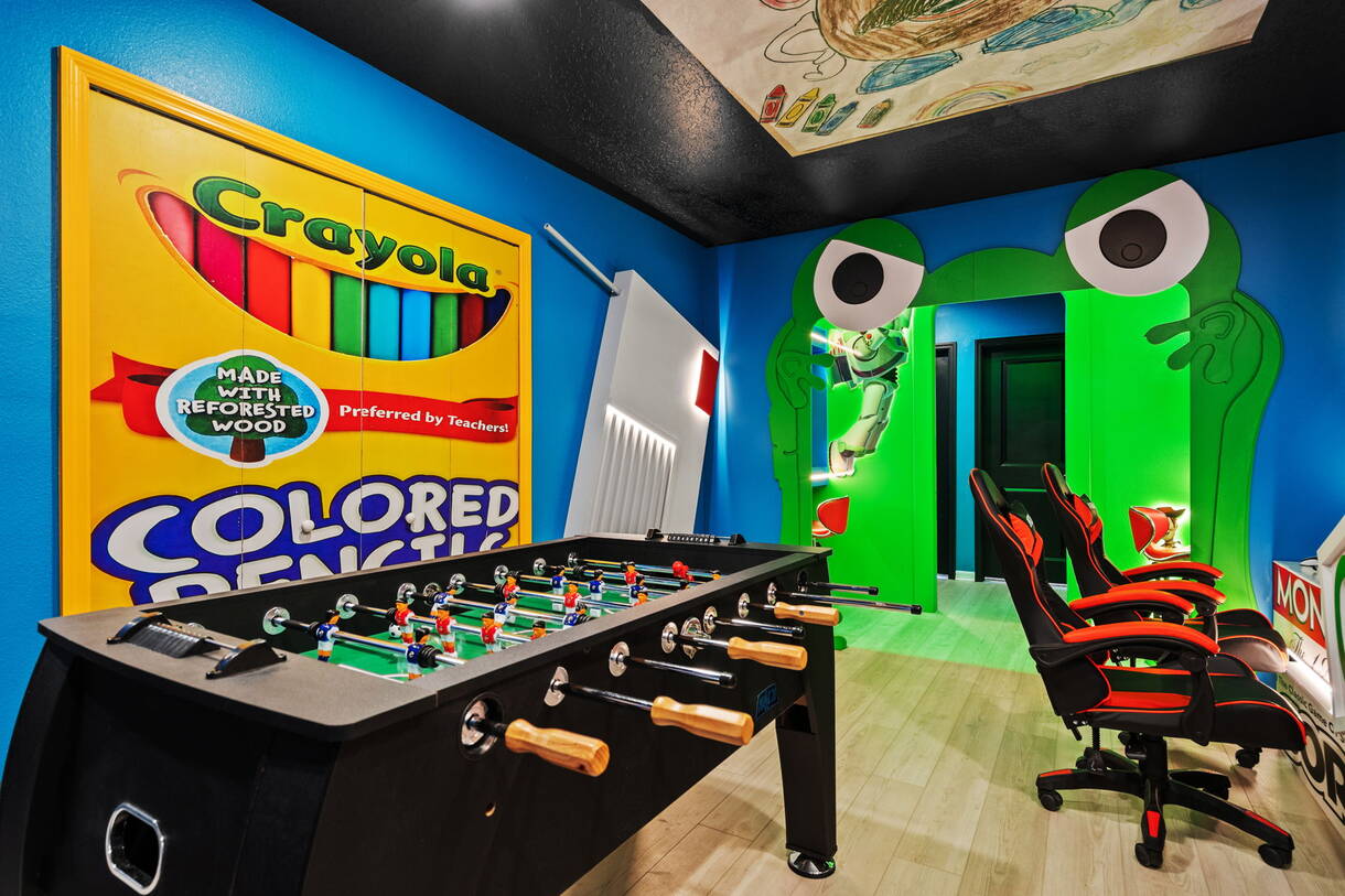 5BR townhouse sleeps 14 with game room