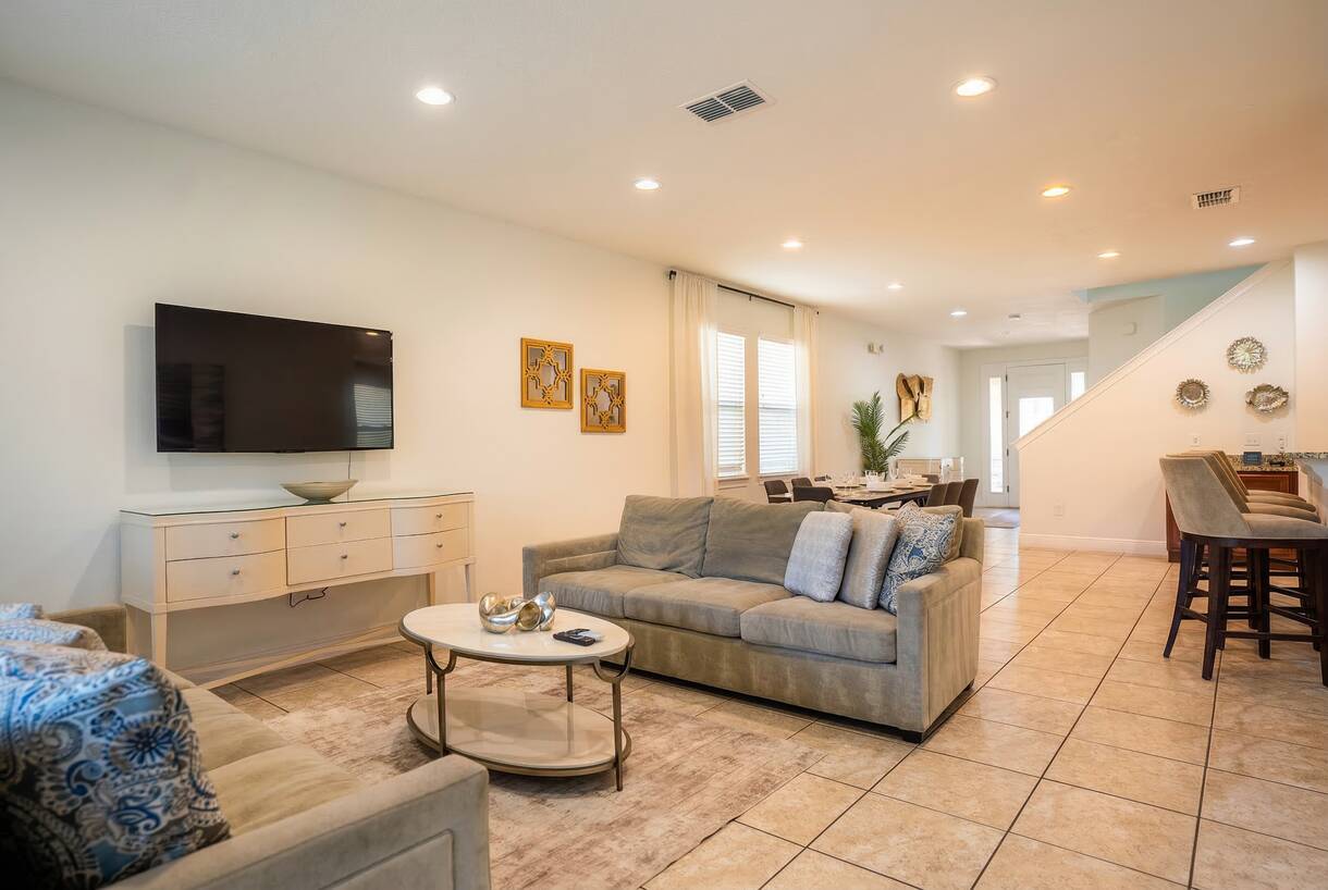 6BR Home w/ Pool in Encore Near Disney