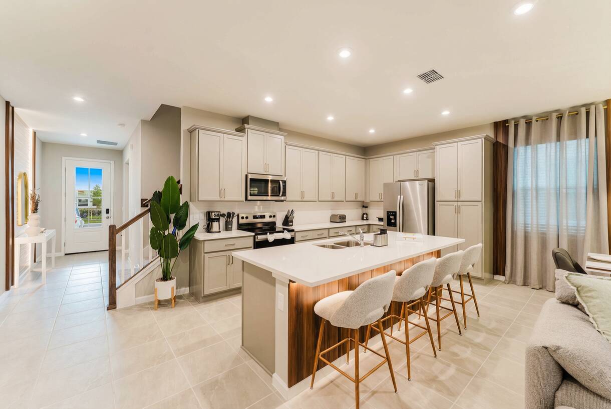 6BR Home w Pool at Solara Near Disney
