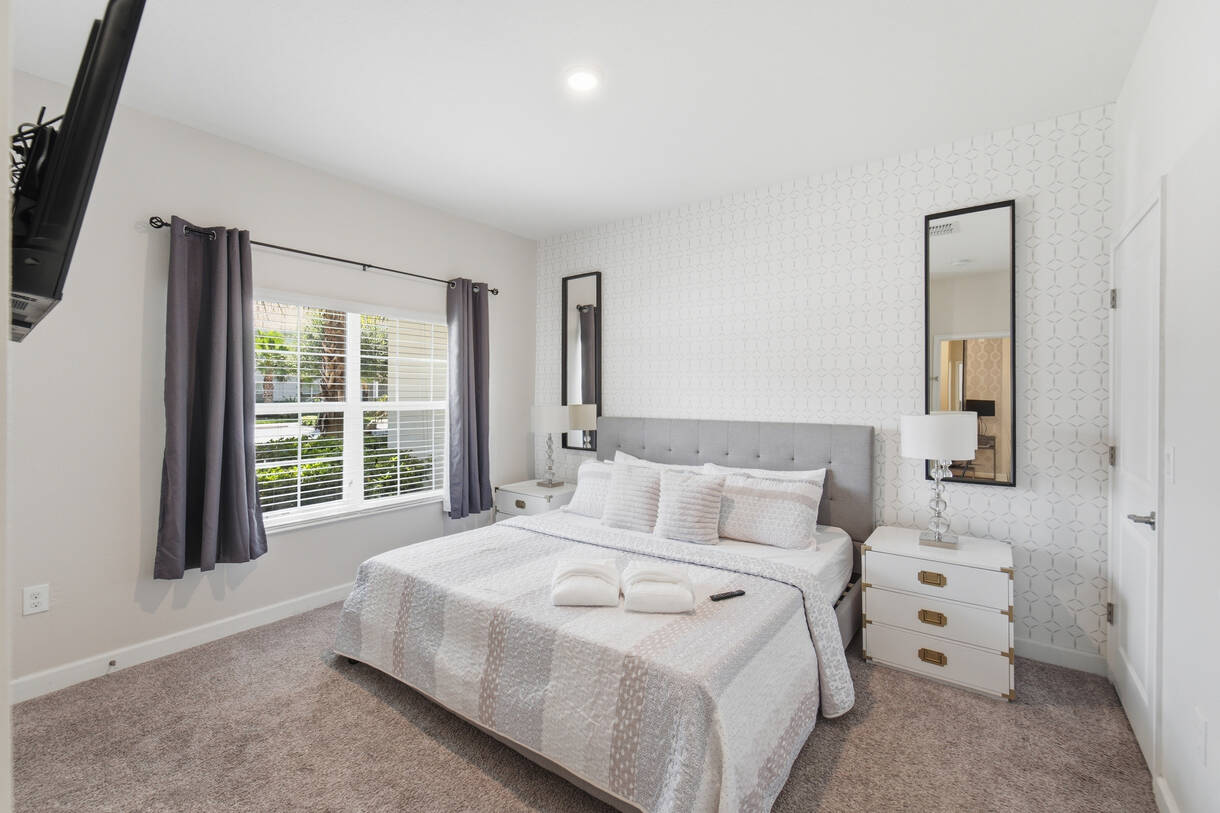 4BR Pool Home Near Disney | ChampionsGate