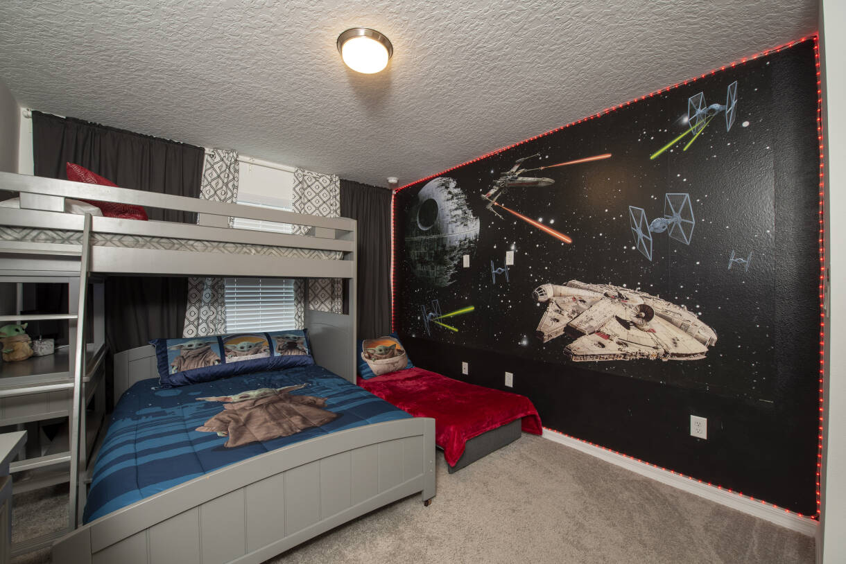 Cozy 3BR Pool Home in Solara Resort Near Disney