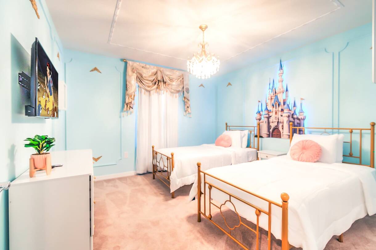 7BR Pool Home with Game Room Near Disney