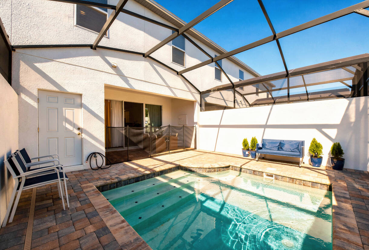 Cozy 3BR Pool Home in Solara Resort Near Disney