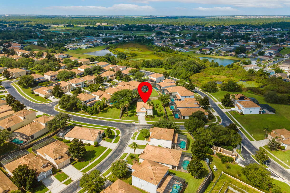 5BR home with 5 baths at Windsor Hills