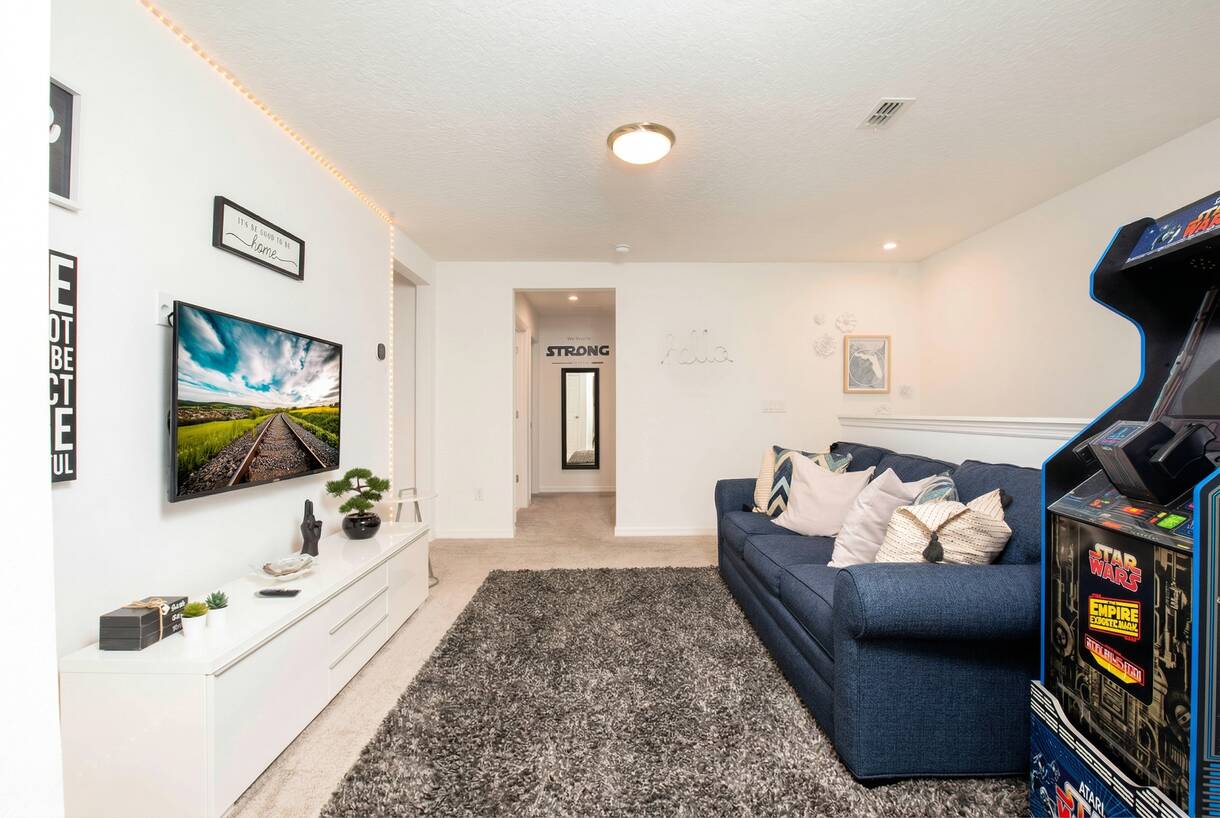 Cozy 3BR Pool Home in Solara Resort Near Disney