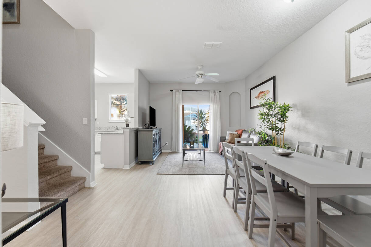 4BR townhouse at Regal Oaks