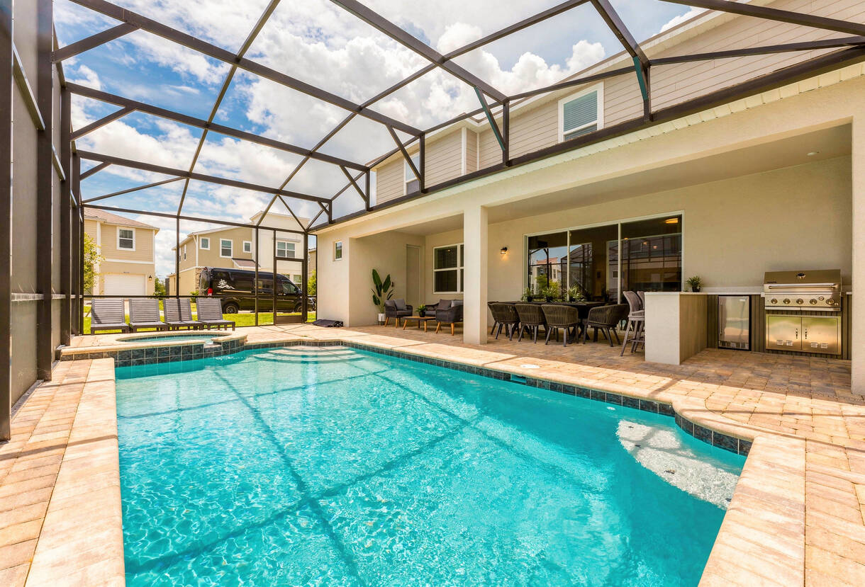 Spacious 9BR Home w/ Private Pool&Game Room