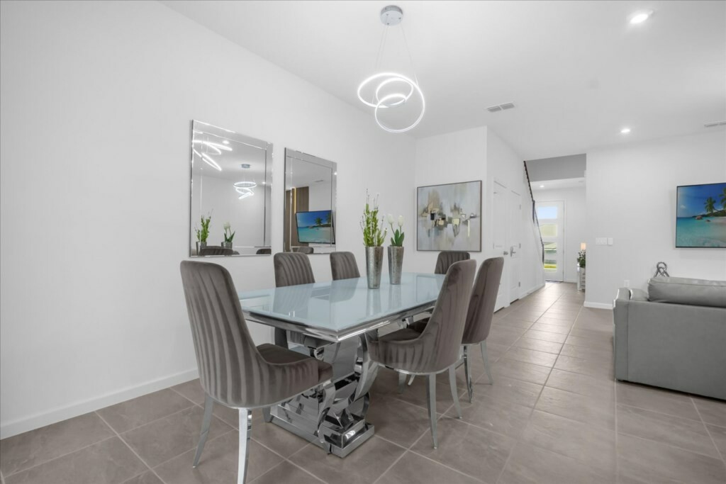4 Bedrooms / 4.5 Bathrooms/ Solara (2378ZP)