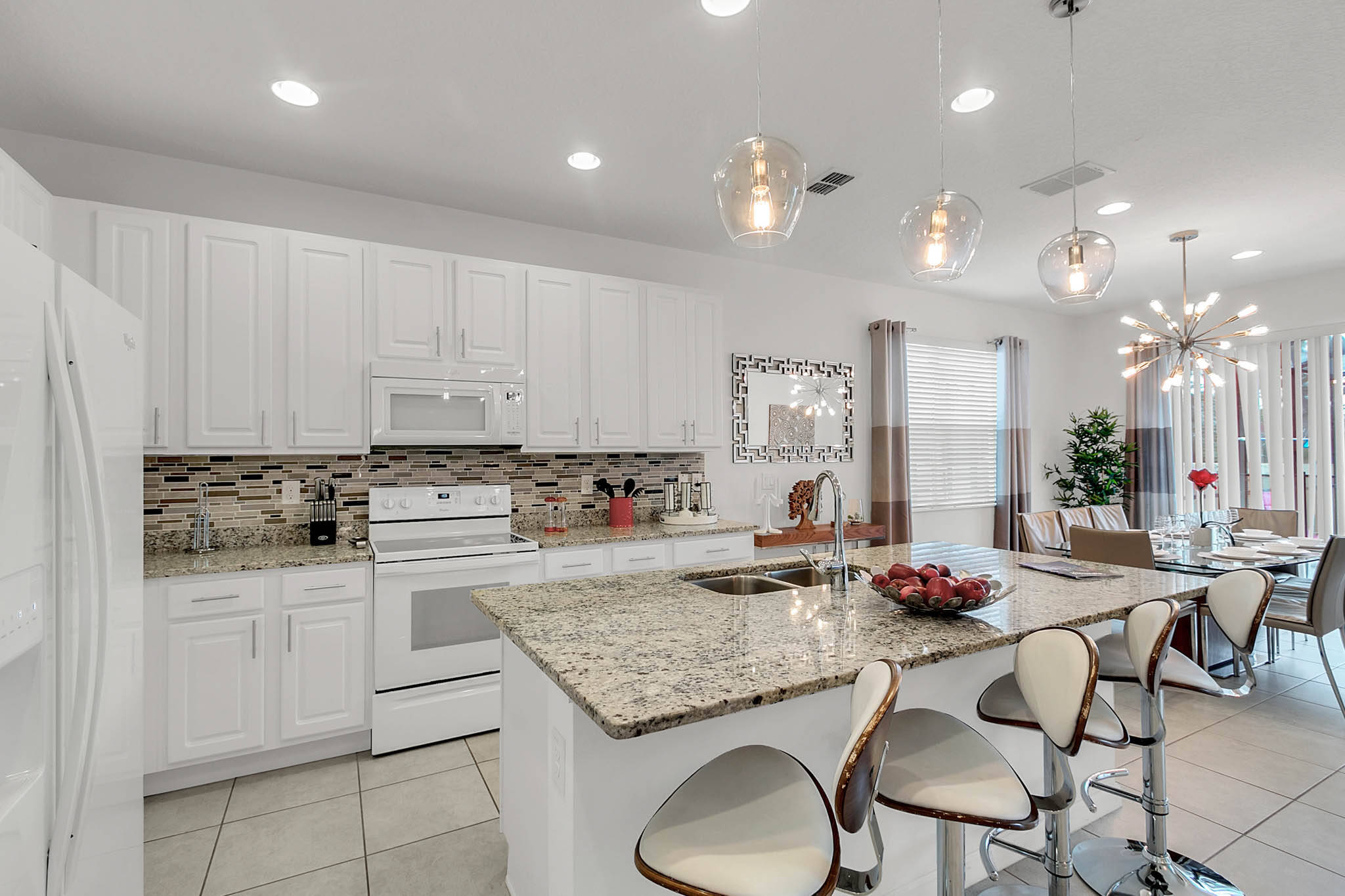 5 Bedrooms / 5 Bathrooms / Sonoma (2669 CA)