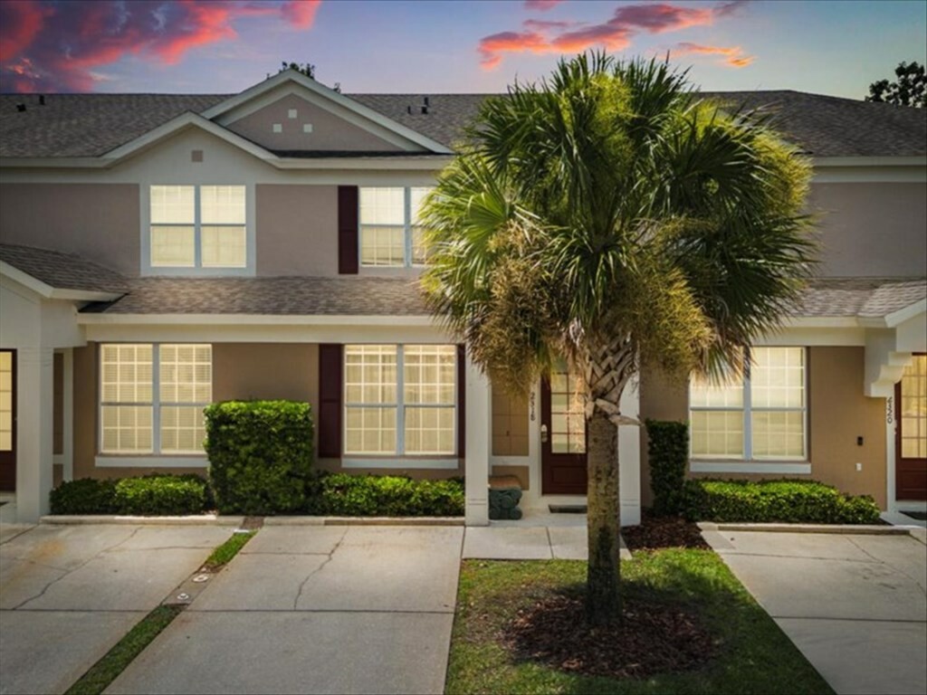 3 Bedrooms / 3 Bathrooms / Windsor Palms (2318SP)