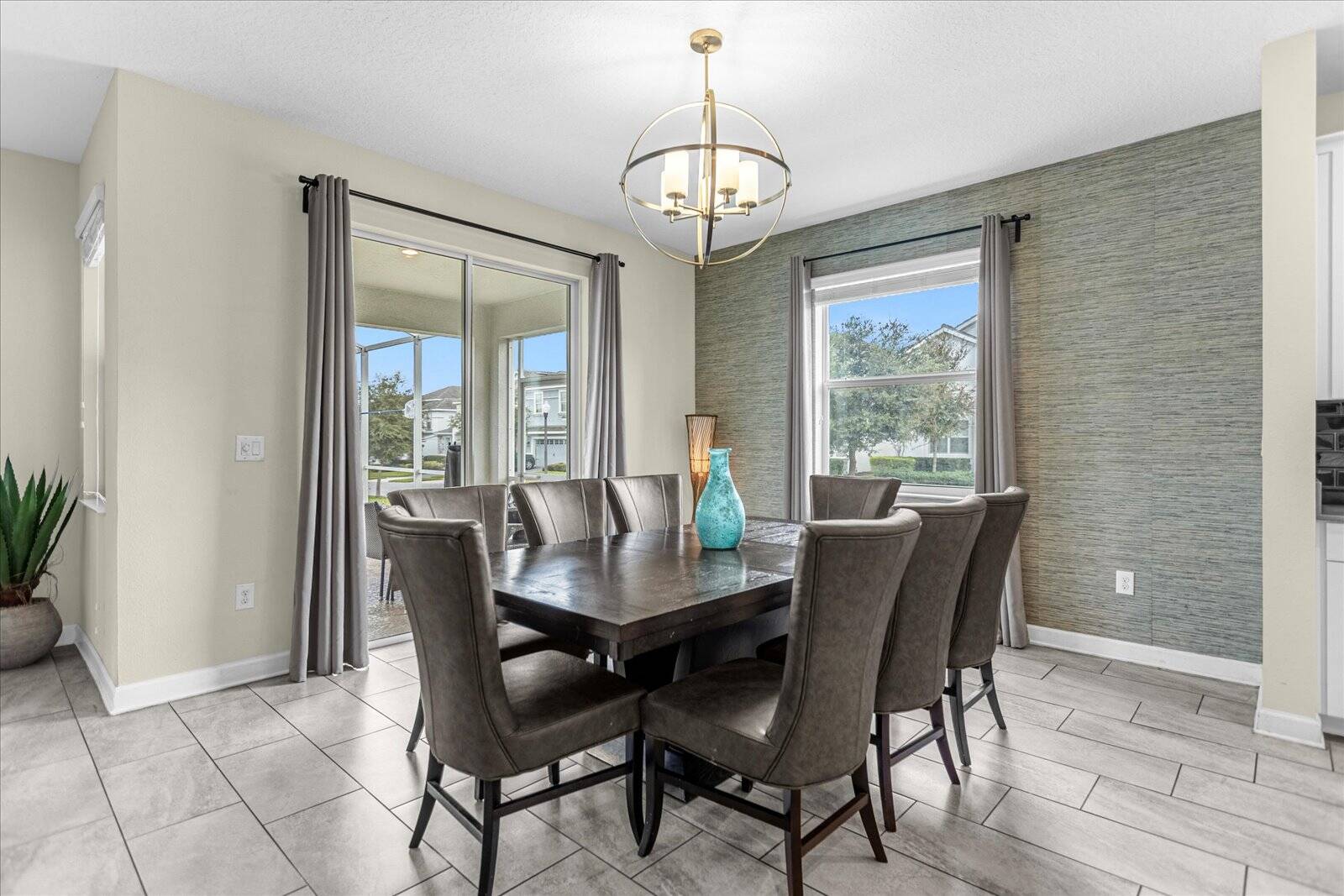 6 Bedrooms/ 5 Bathrooms/ Champions Gate (1593 FD)