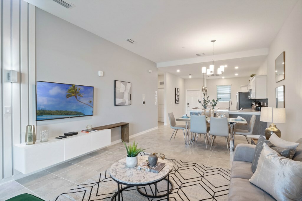2 Bedroom/ 2 Bathroom Storey Lake (3171-403 PC)