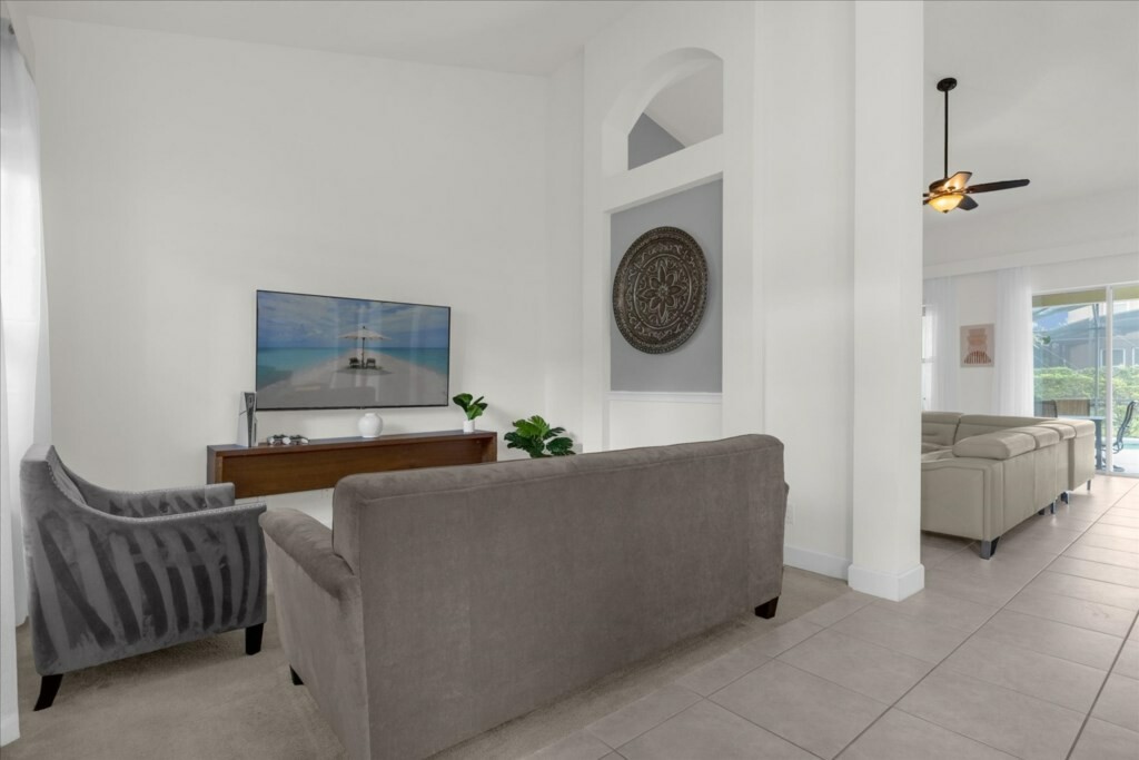 4 Bedrooms/ 3 Bathrooms/ Solterra (4072 OD)