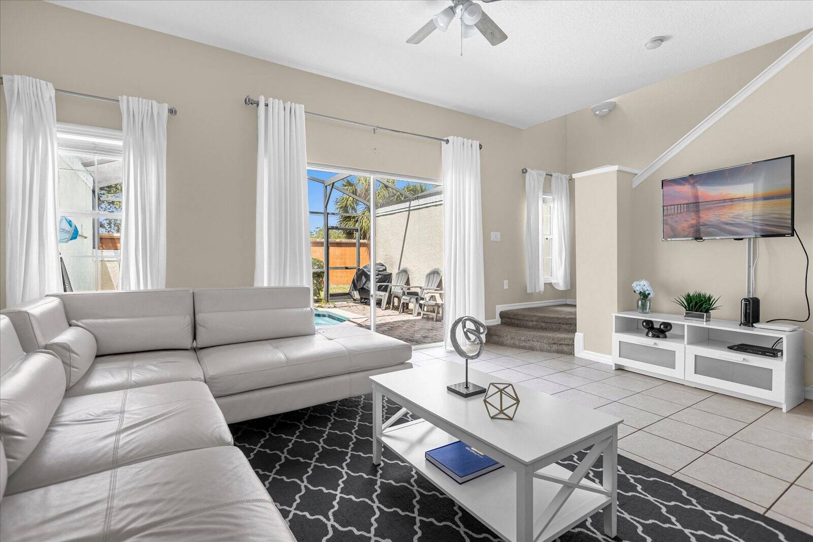 3 Bedroom / 2.5 Bathroom Bella Vida (4556 AC)