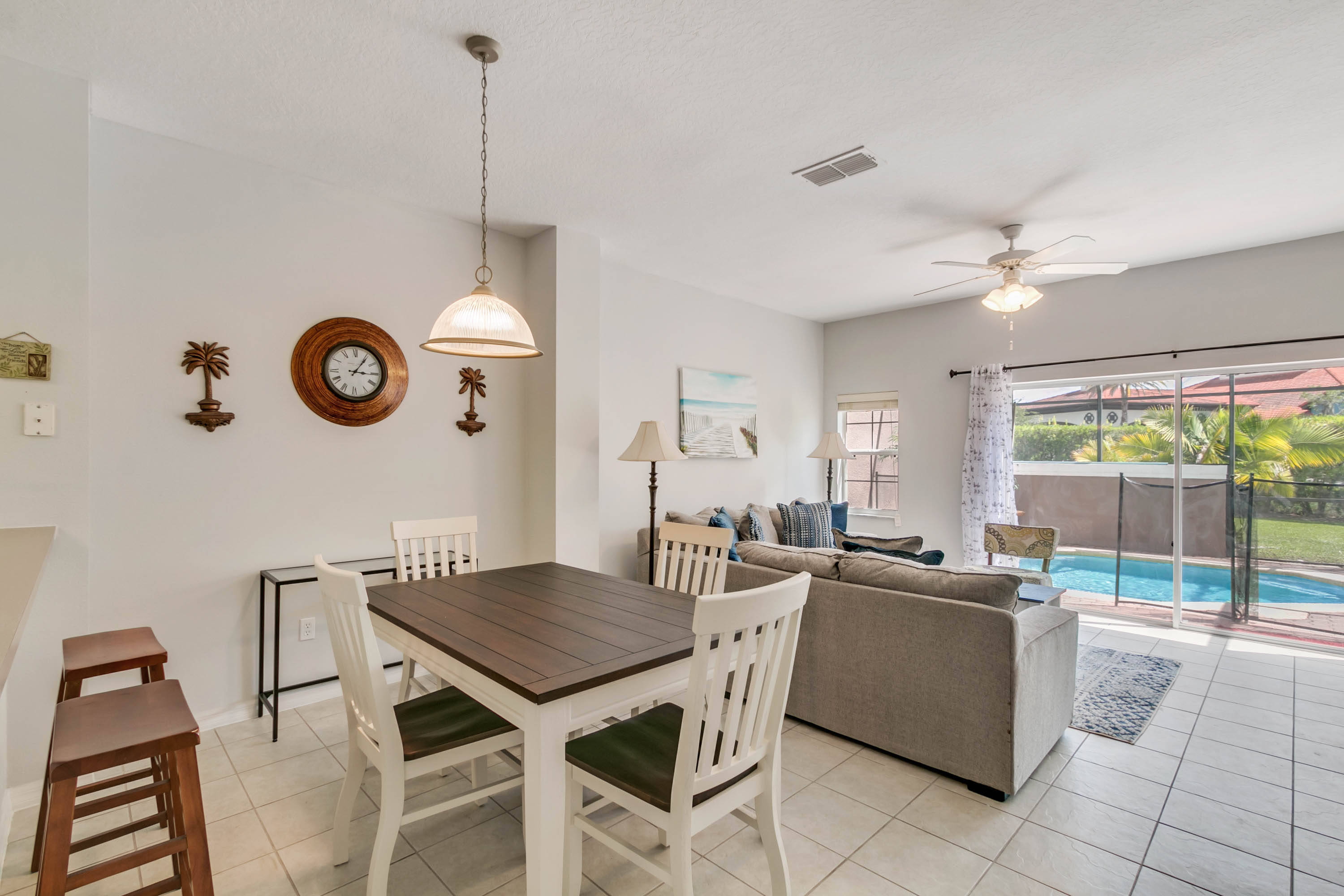 3 Bedroom/ 2.5 Bathroom Bella Vida (4552 AL)