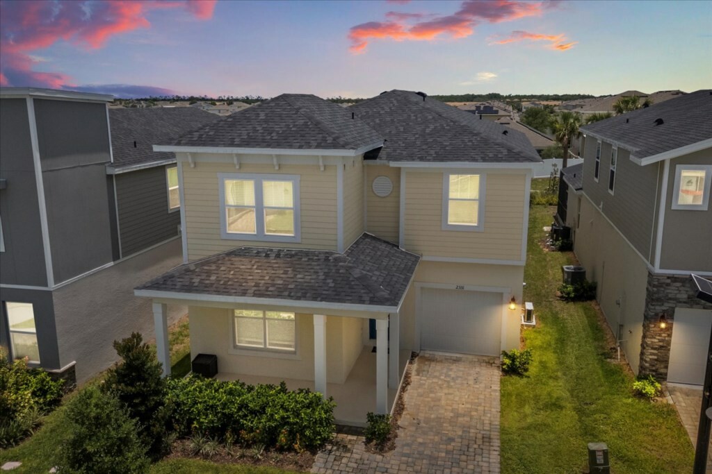 8 Bedrooms / 4.5 Bathrooms / Solara (2331CS)