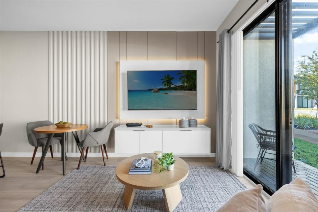 3 Bedrooms / 3 Baths/ The Hub At Westside (3444TT)